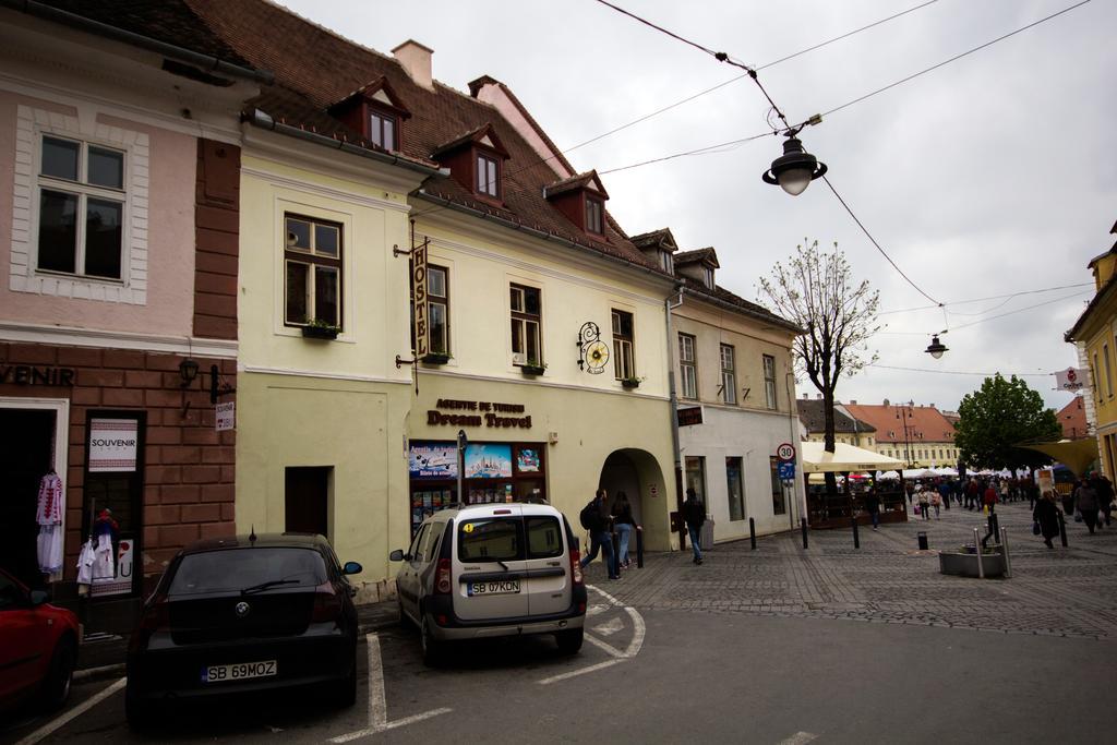 Hostel Pangeea Nagyszeben Kültér fotó